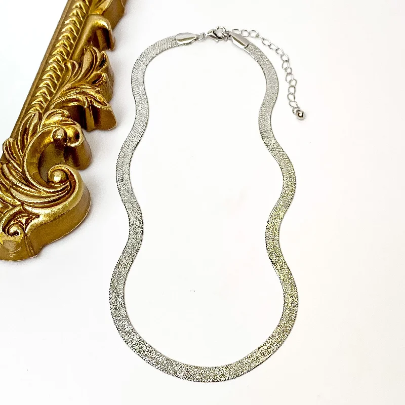 delicate necklaces for women-Textured 6mm Herringbone Chain Necklace in Silver Tone