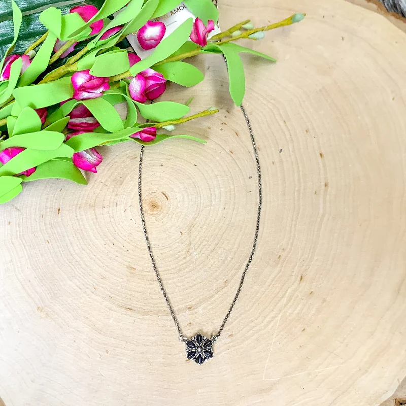 choker pendant necklaces for women-Silver Tone Chain Necklace with Flower Pendant in Black