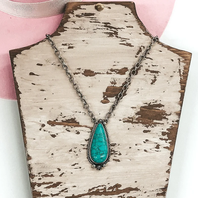 dainty necklaces for women-Western Silver Tone Chain Necklace with Teardrop Pendant in Turquoise