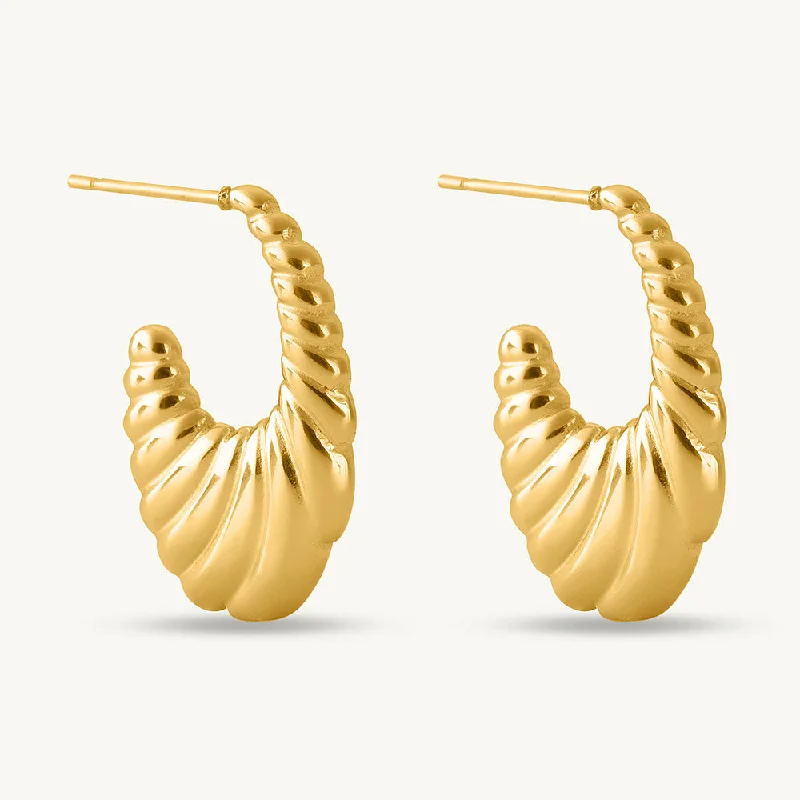 gold-plated earrings for women-Ribbed Oval Hoop Earrings