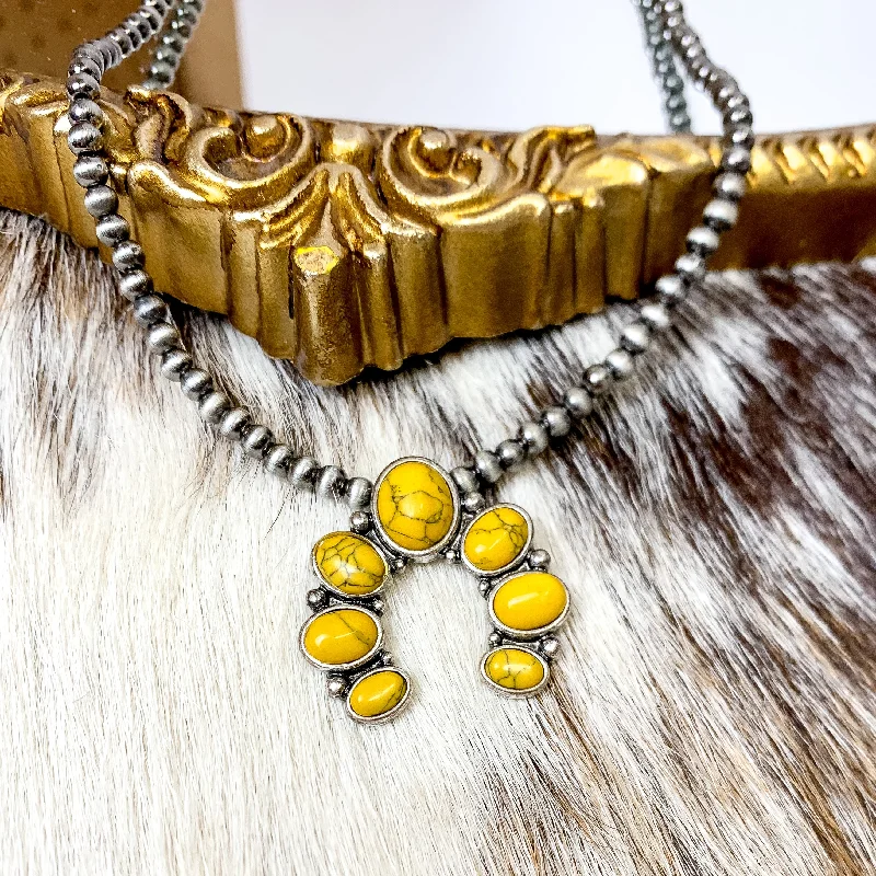 butterfly necklaces for women-Small Silver Tone Faux Navajo Pearl Choker Necklace with Yellow Stone Naja Pendant