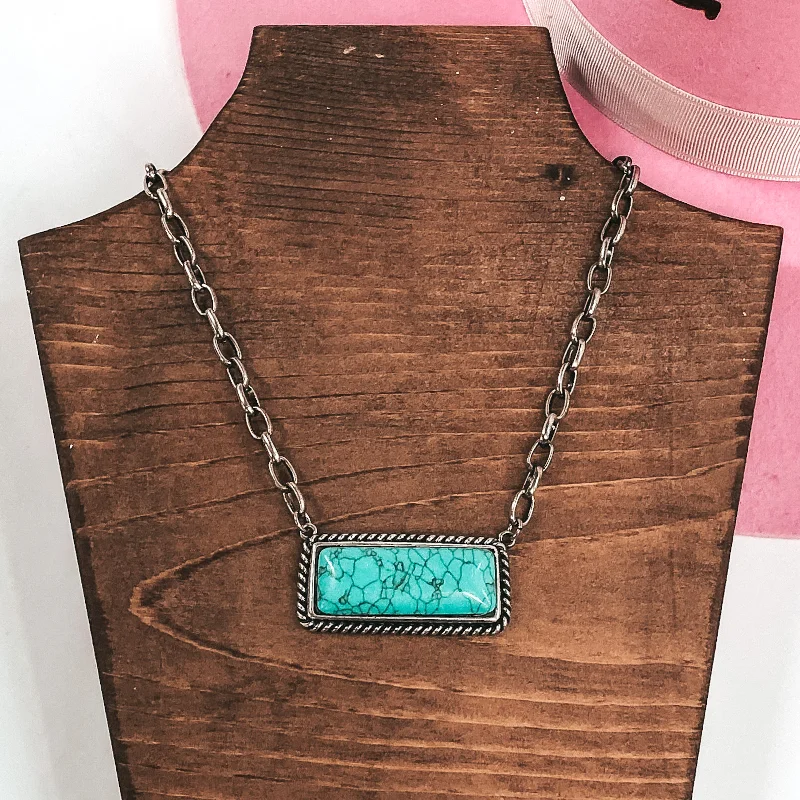 chunky necklaces for women-Western Silver Tone Chain Necklace with Bar Pendant in Turquoise