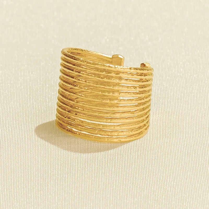 gold signet rings for women-Etérea Ring