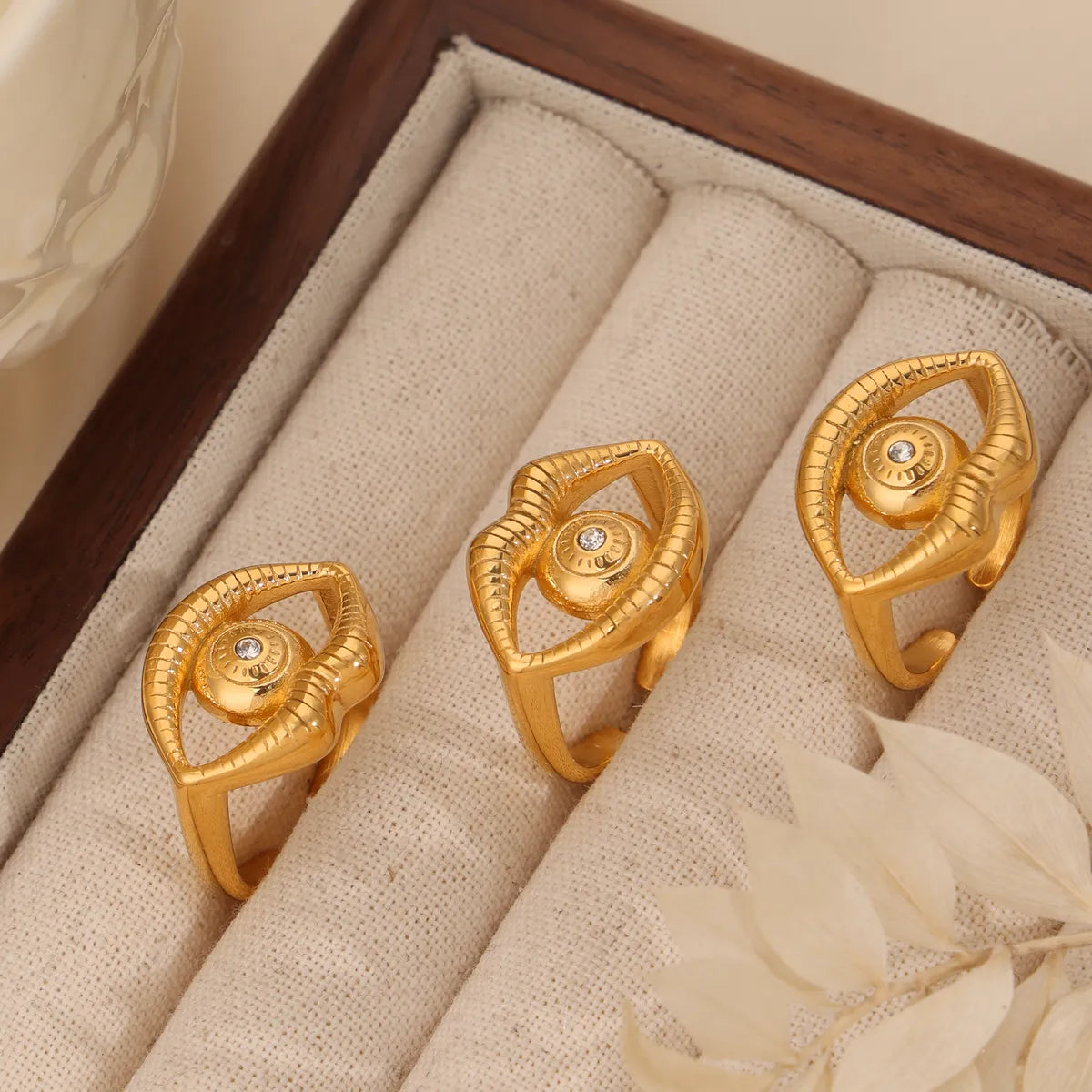 gold rings for women-Titanium Steel 18K Gold Plated Casual Simple Style Lips Eye Hollow Out Inlay Rhinestones Open Rings