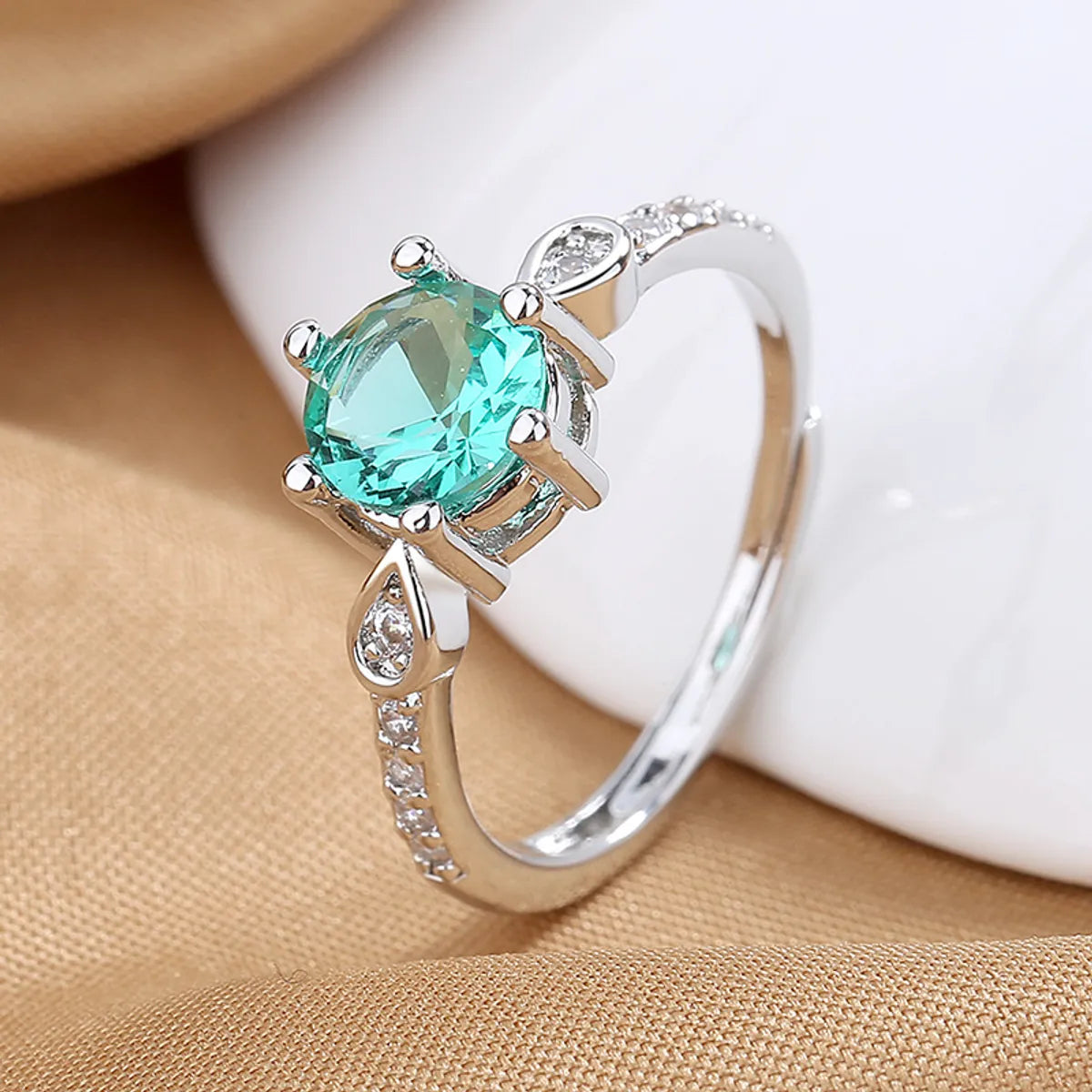 statement rings for women-Fashion Round Copper Inlay Zircon Rings