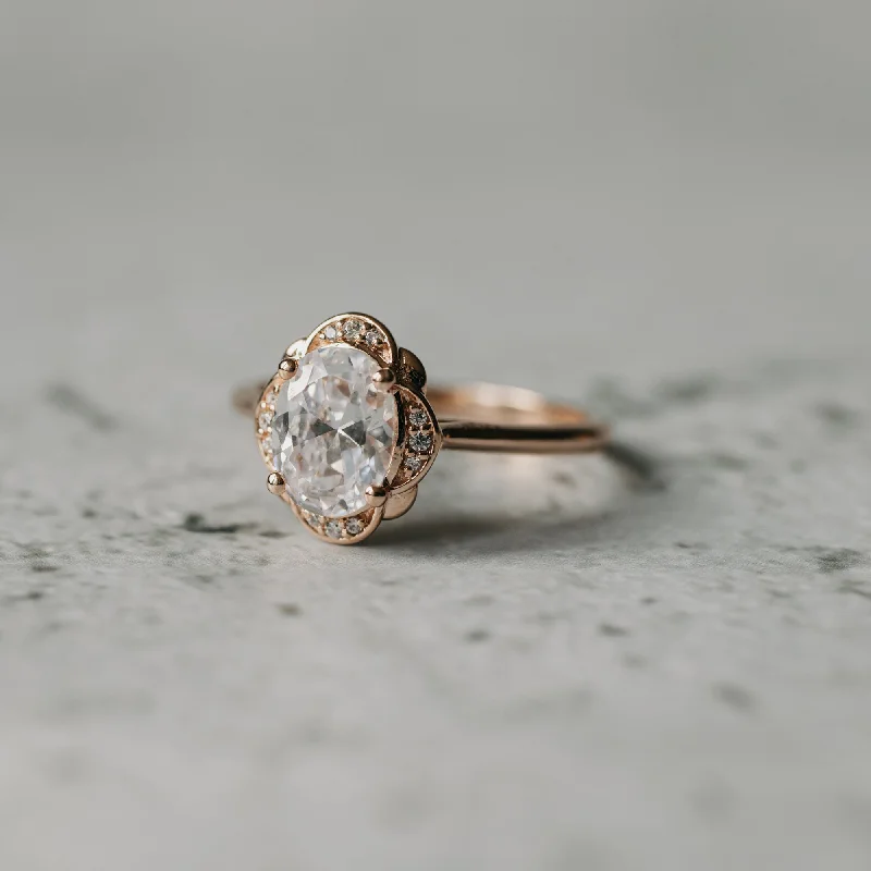 vintage-inspired engagement rings for women-Oval Accented 14K Rose Gold Engagement Ring