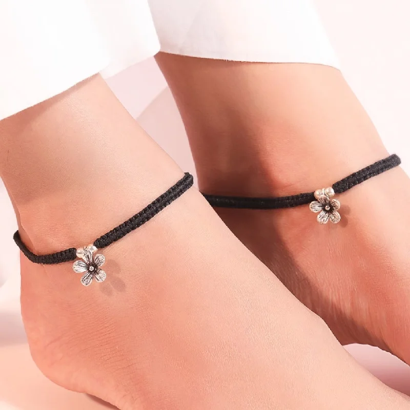 classic silver anklet for women-Floral Charm 925 Silver Black Thread Anklet